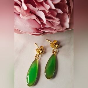 Vintage 80s 🎋💚✨️Green Jade Tear Drop Earrings